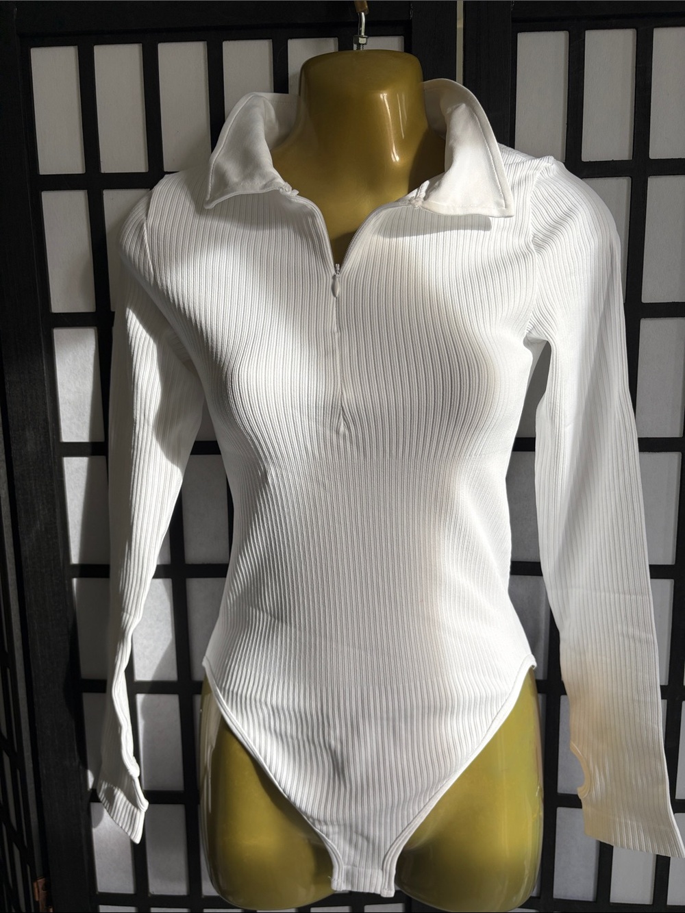 OQQ White Ribbed Long-Sleeve Zip Bodysuit - Women Tops SMALL